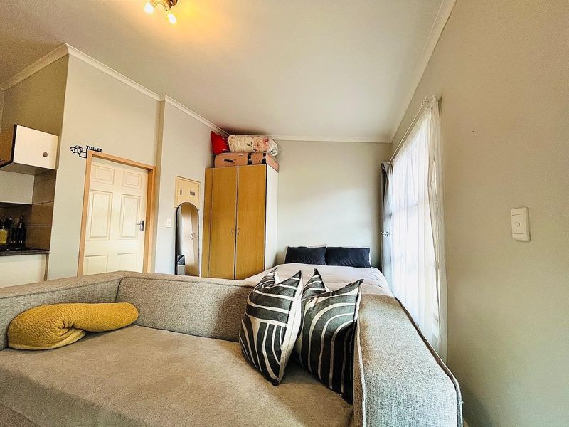 Invest in Milpark: Secure, Convenient & Connected Living - Photo 7