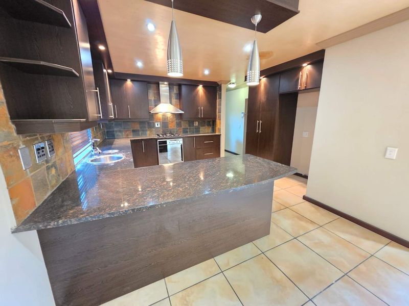 A Masterpiece in Sonkring – Where Family Living Meets Entertainer’s Luxury - Photo 10