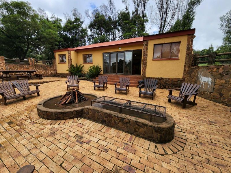 OPERATIONAL GAME, HUNTING, AND ECO-TOURISM FARM & WEDDING VENUE IN RUSTENBURG (BOONS AREA) - Photo 1