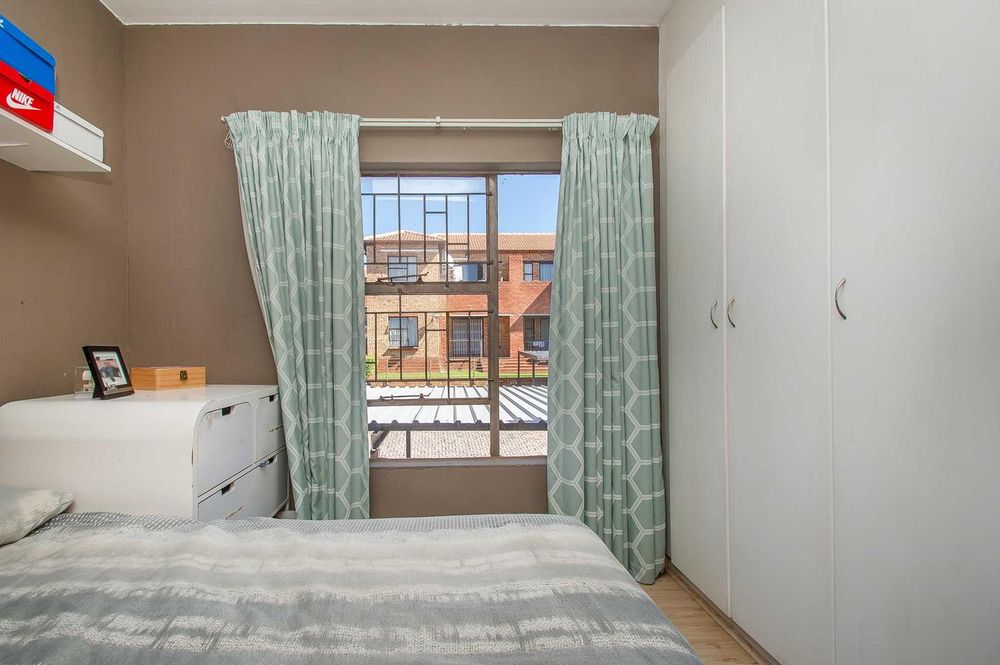 2nd Bedroom overview