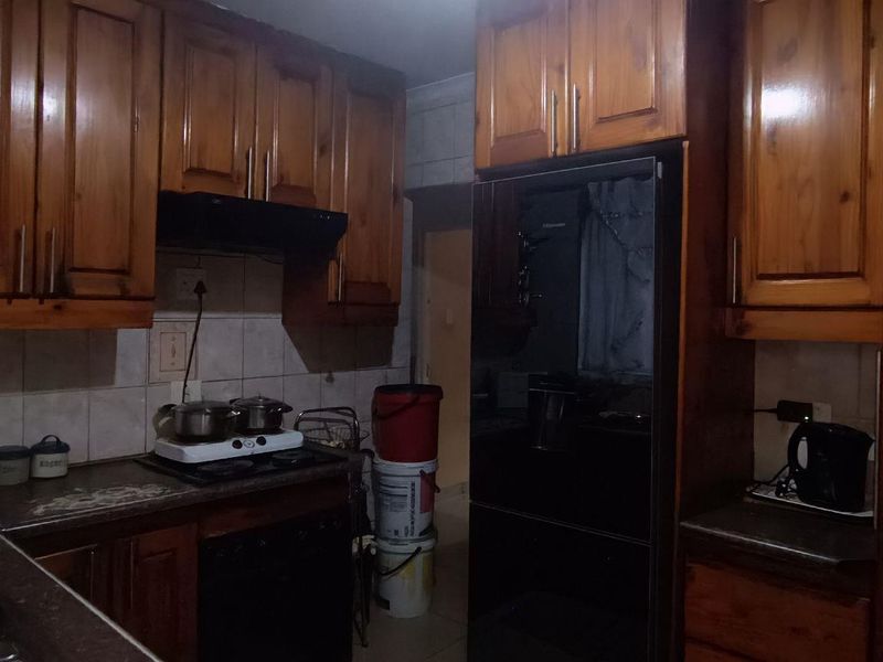 Family home for sale in Ivory Park - Photo 10
