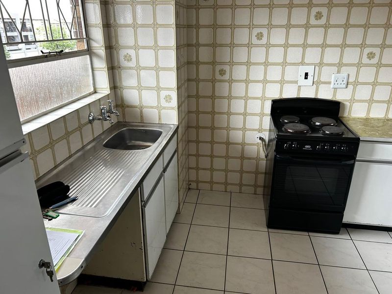 Neat secure Two bedroom unit for Sale - Photo 7