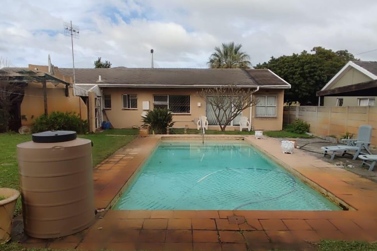 Fully Furnished! Shared House! Single Person! - Photo 2