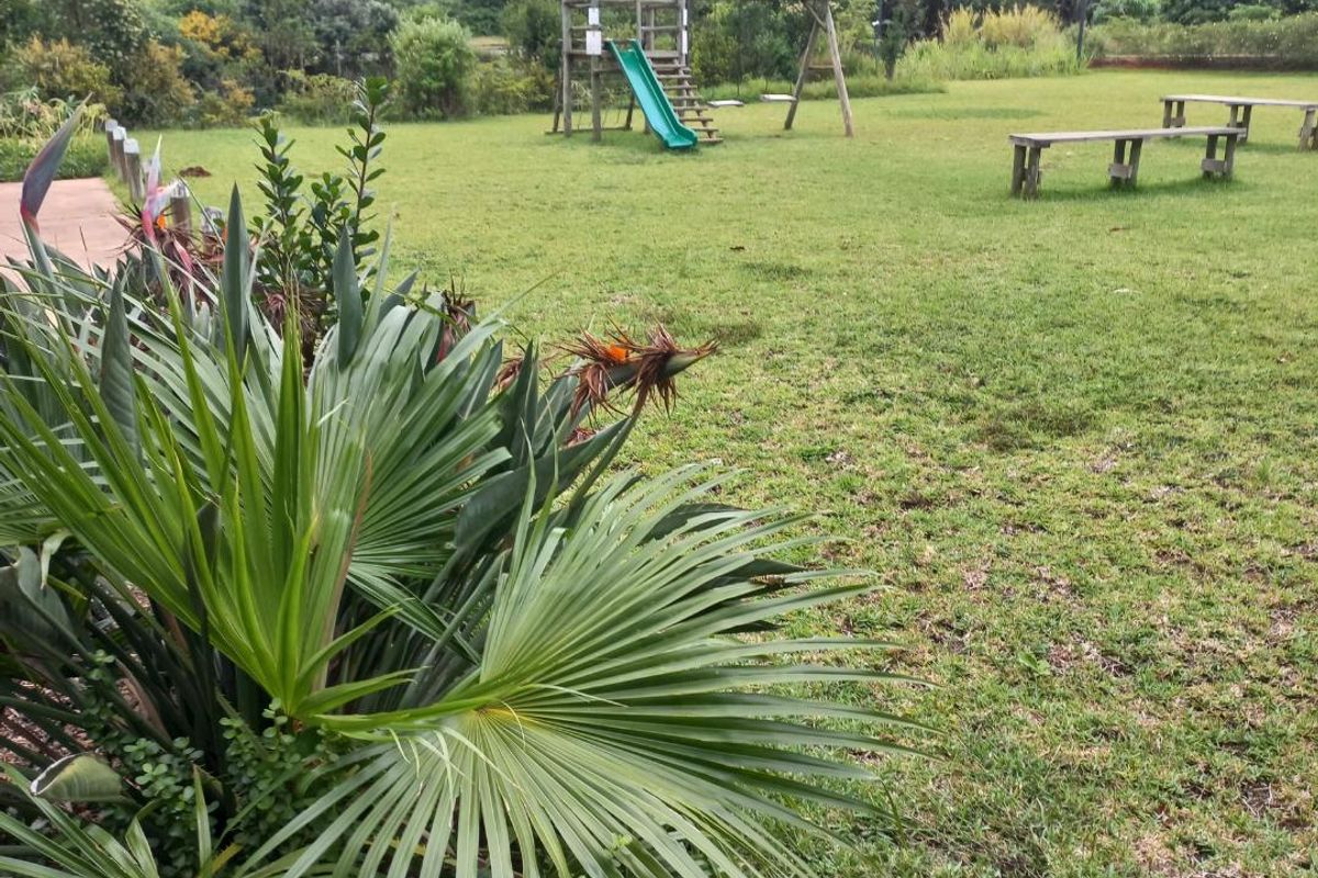 Newly Built 2-Bedroom Fully Furnished Apartment, Zimbali Lakes Estate - Photo 2