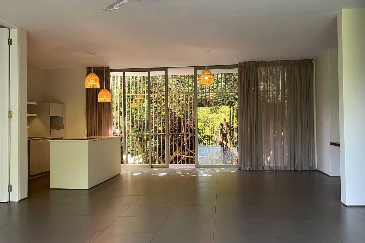 Top Floor 3-Bedroom Apartment with Stunning Estate Views in Dunkirk Estate - Photo 2