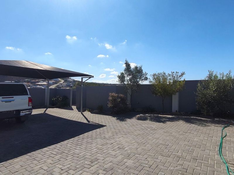 Duplex duet for sale in central location - Photo 2