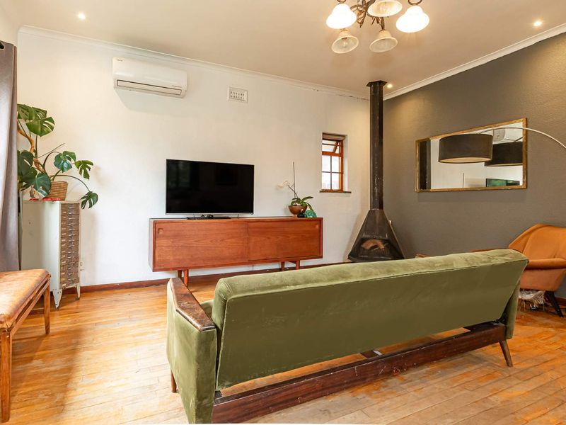 Charming 3-Bedroom Home with Separate Flatlet in Prime Location - Photo 10