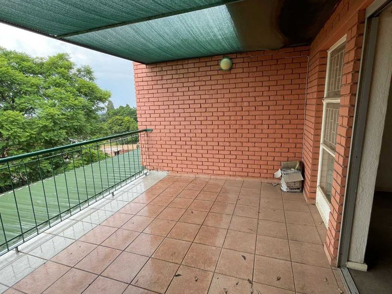 2.5 Bedroom very specious Townhouse in Silverton - Photo 4