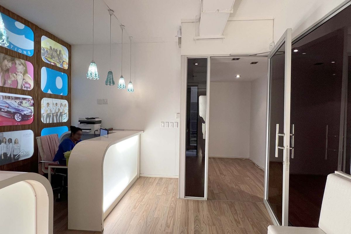 PRESTIGIOUS AAA OFFICE SPACE OVERLOOKING GATEWAY - Photo 5