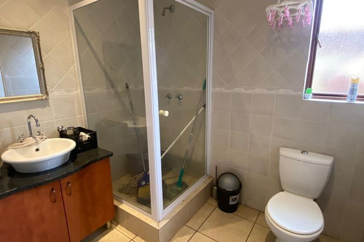 Two bedroom apartment for sale - Photo 3