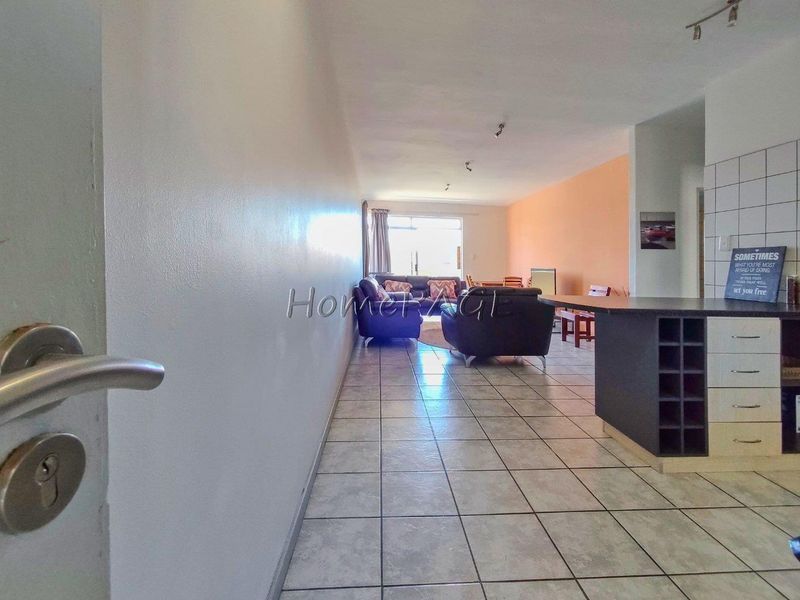 Long Beach Ext 2, Walvis Bay:  Apartment in Dolphin View is for Sale - Photo 8
