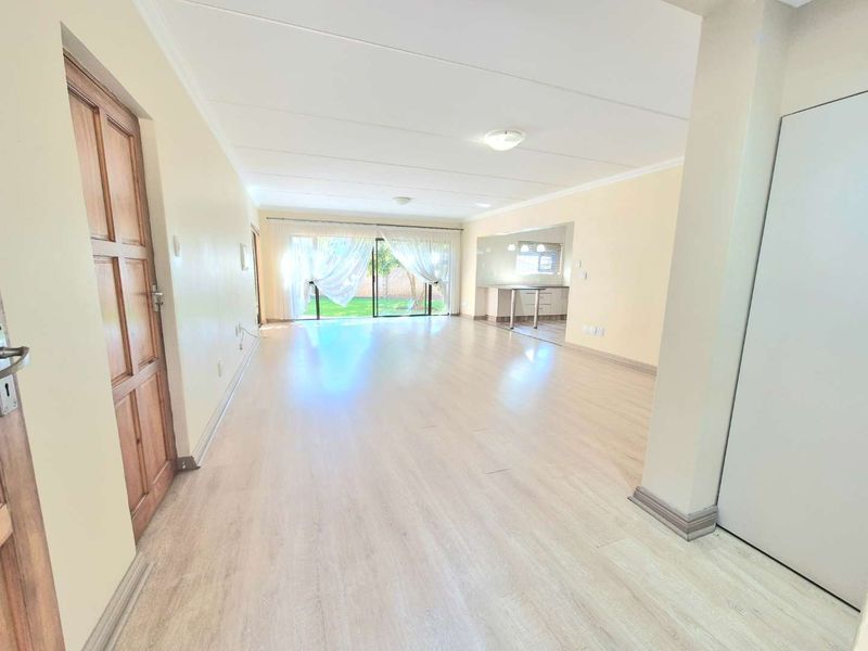 Luxury Living in the Heart of the North - Photo 3