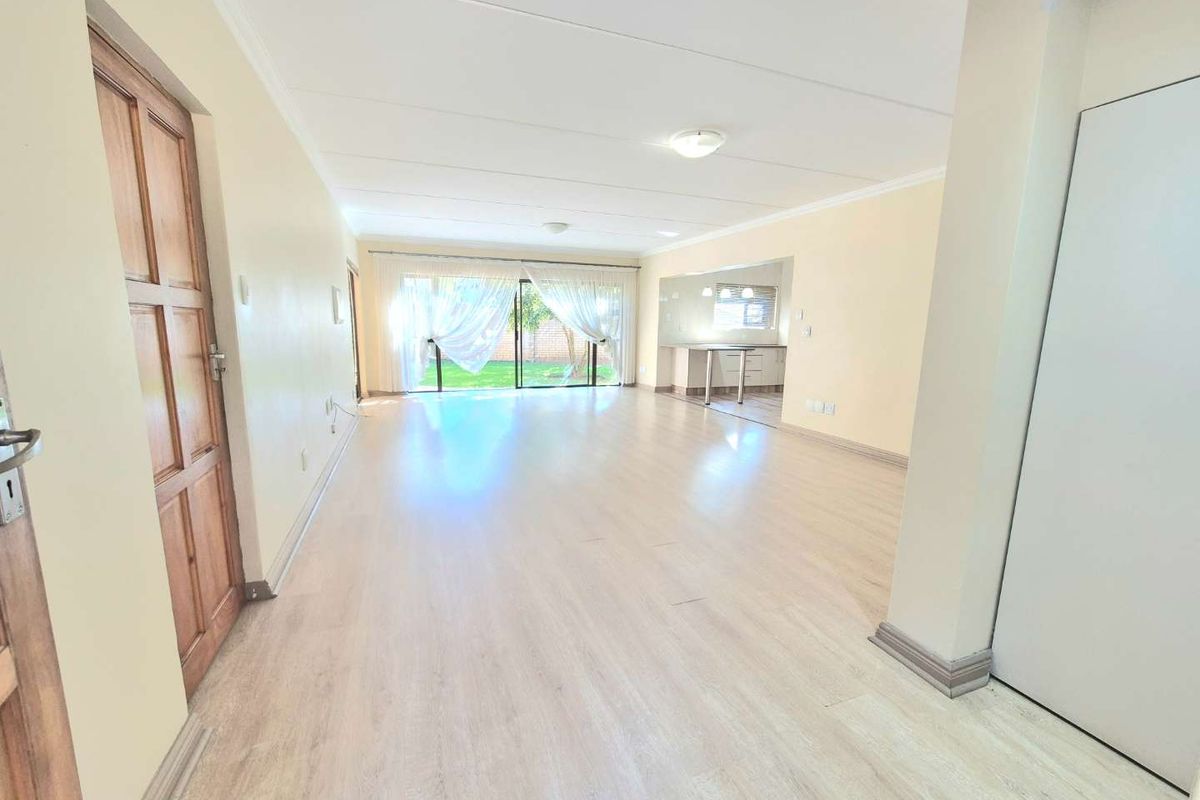 Luxury Living in the Heart of the North - Photo 3