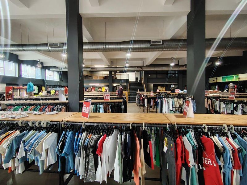 Prime Retail and Commercial Space to Let - Photo 10