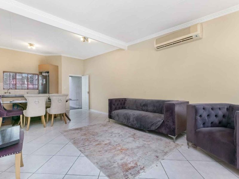 3 BEDROOM, 2 BATHROOM APARTMENT FOR SALE  IN DOUGLASDALE - Photo 3