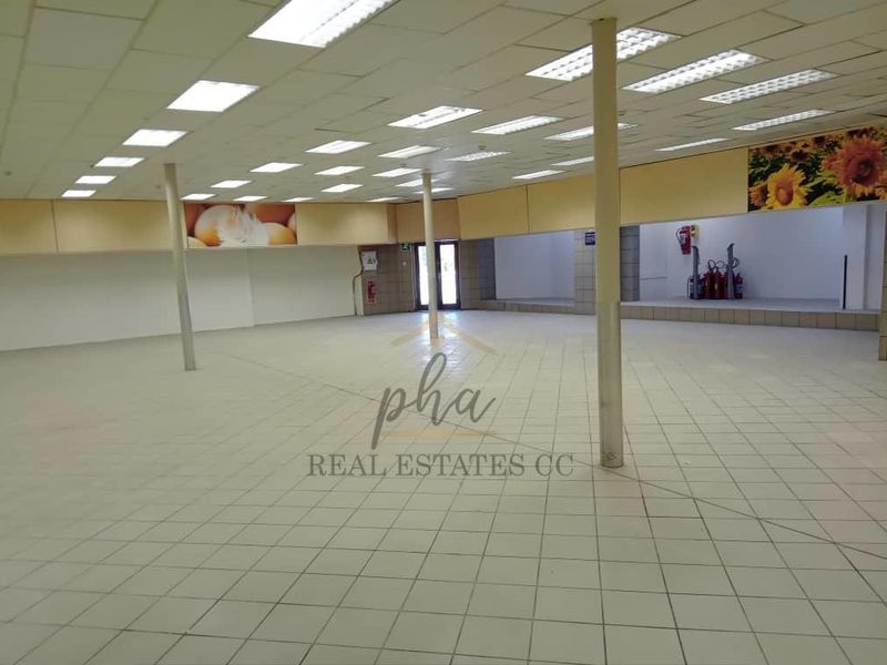 Opportunity Awaits, Perfect for a Retail Store, Commercial Building in Keetmanshoop for sale for N$15 600 000.00 - Photo 2