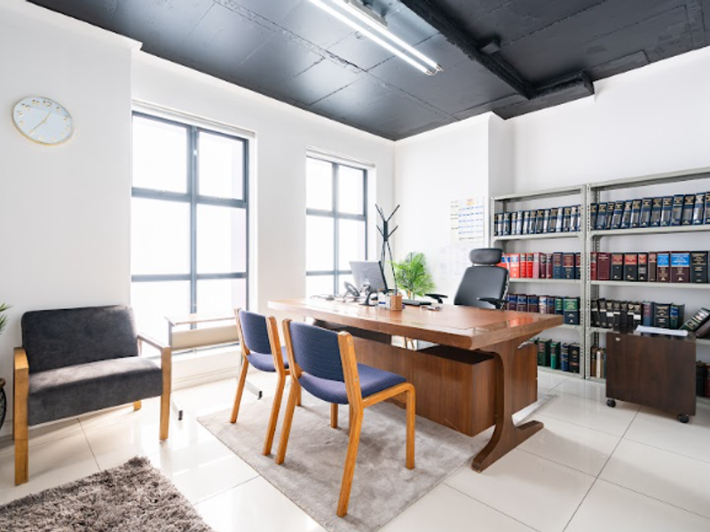 CBD PERIPHERY OFFICE TO LET - Photo 5