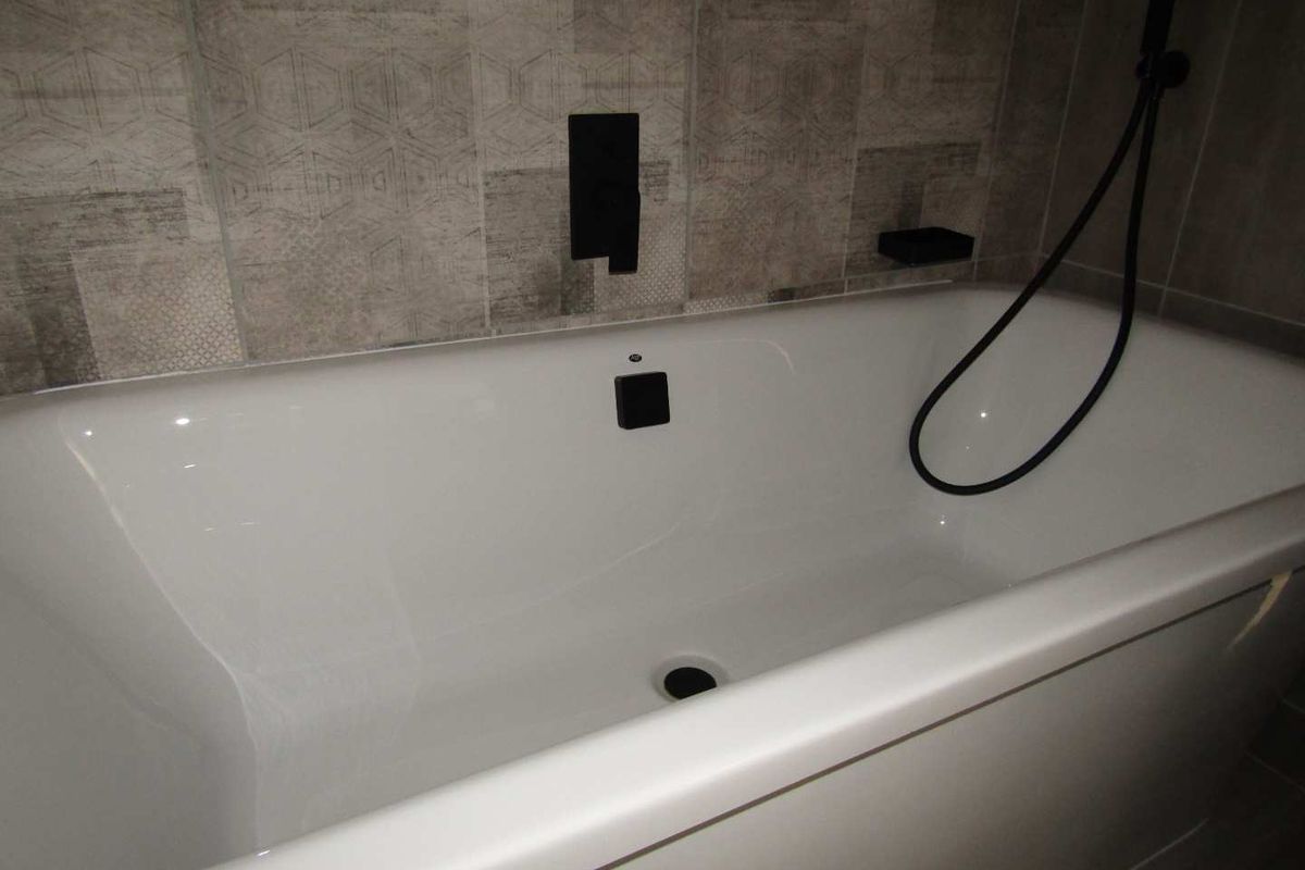 3 Bedroom Duplex well secured Complex - Photo 4