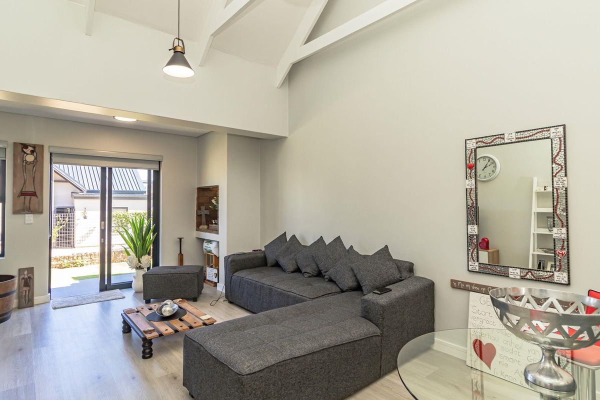 Hartland Retirement Village – Modern Lifestyle with Premier Healthcare Support - Photo 4