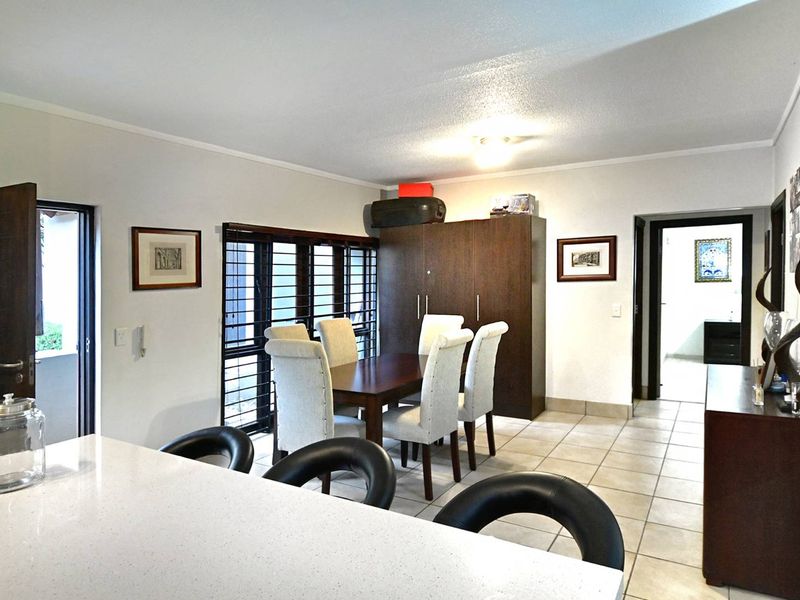 Stunning Two Bedroom Townhouse In Excellent Estate - Photo 4