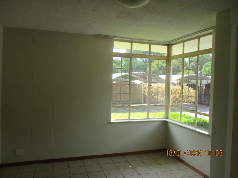 Hillcrest Boulevard, Bachelor for sale - Photo 2