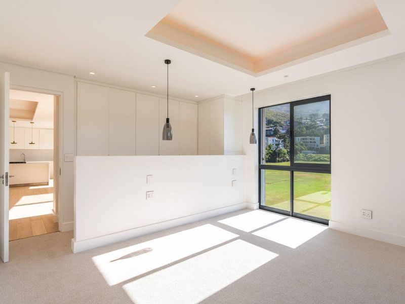 NEW, LUXURIOUS AND SPACIOUS 2 BEDROOM APARTMENT WITH INCREDIBLE VIEWS IN THE PREMIER LA MONTAGNE SECURITY ESTATE. - Photo 8