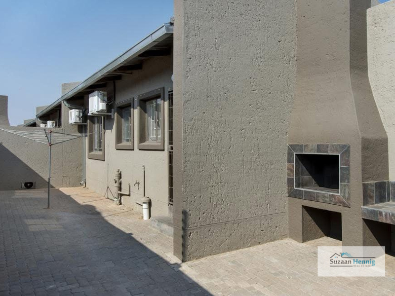 Spacious Courtyard & Garage in Pionierspark Ext 1 - Photo 3