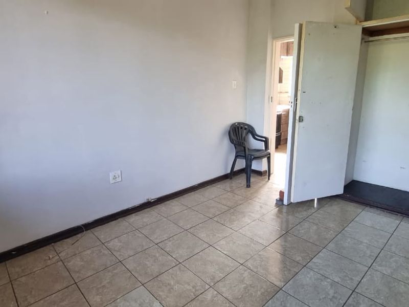 Kenilworth ,2 Bedroom Apartment - Photo 7