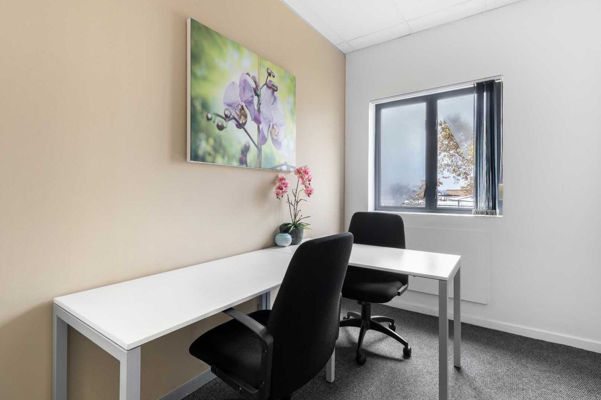 Serviced office space for 10 persons in Regus West Rand Clearwater - Photo 4