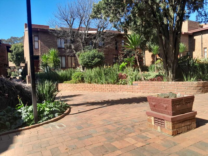 2 Bedroom Townhouse for Sale in The Hill - Photo 1