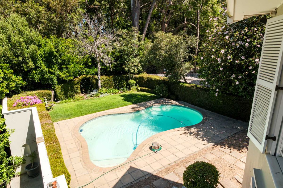 Finally Get Your Family Into Newlands! - Photo 5