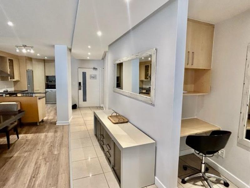 MODERN EXECUTIVE 2 BED 2.5 BATH FURNISHED GARDEN APARTMENT BENMORE - Photo 5