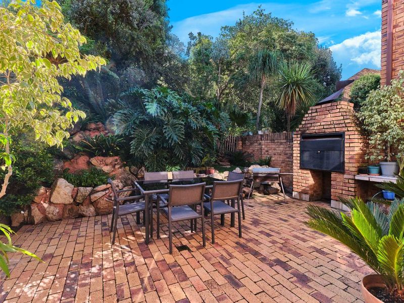 Be part of this exclusive complex next to the Boskruin koppie. - Photo 2