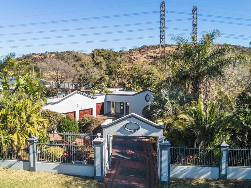 Spacious family home in the prestigious Alberante Estates - Photo 6