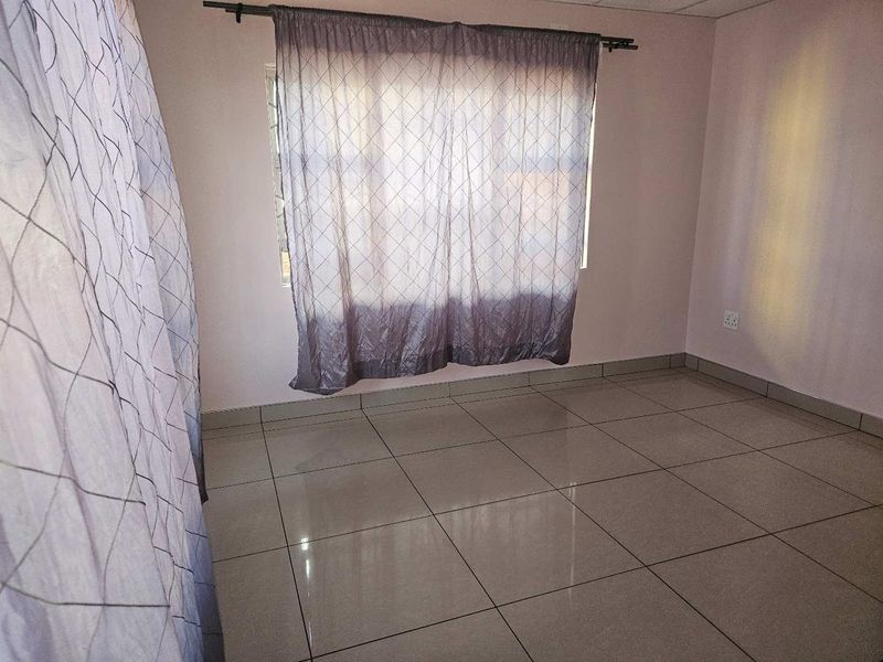 Modern family house in Floors - Photo 10