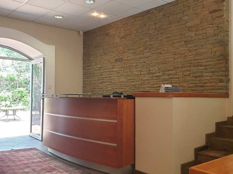 MID CENTURY STYLE OFFICES FOR SALE - Photo 3