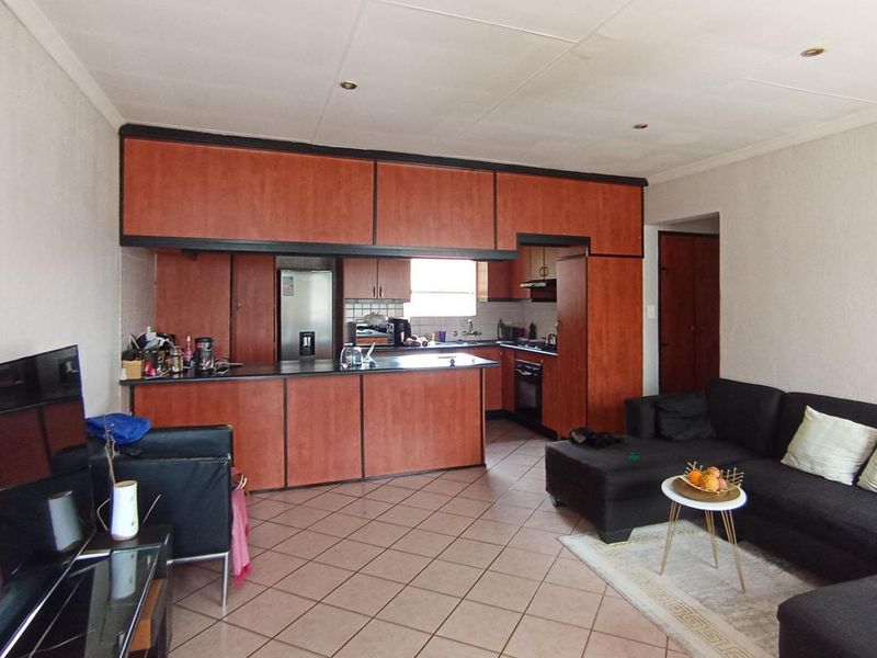 DIE HOEWES - 3 BEDROOM APARTMENT - Photo 4