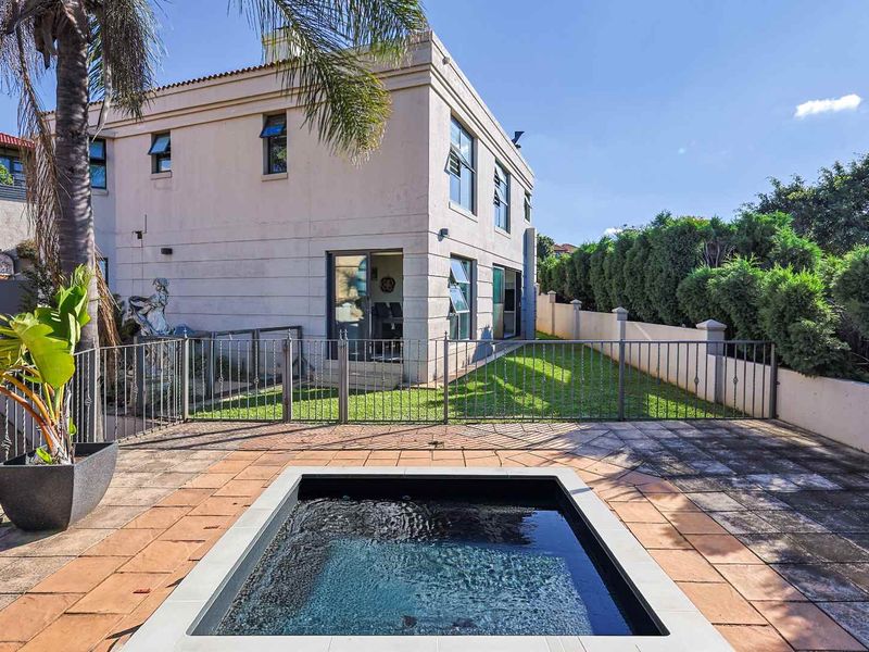 Elegant Family Living in the Heart of Waterkloof Ridge - Photo 2