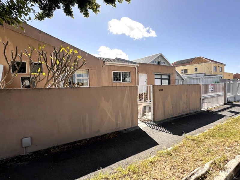 RENOVATORS APPLY WITHIN - Photo 3