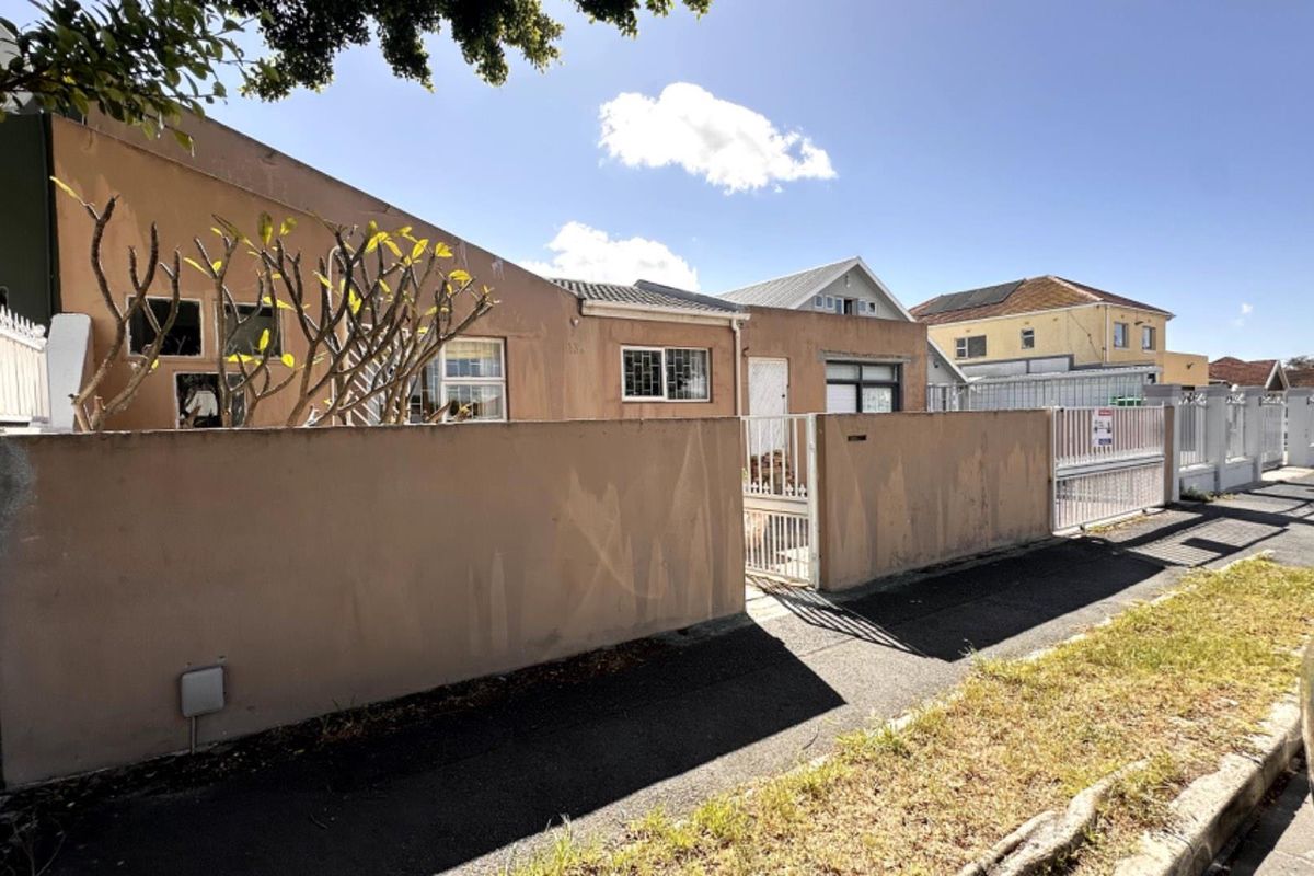 RENOVATORS APPLY WITHIN - Photo 3