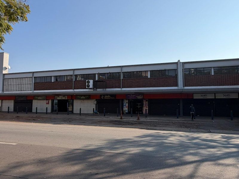 70 Sqm RETAILS SPACE ON SPECIAL TO RENT IN PRETORIA FOR R 5999.00 PM AVAILABLE IMMEDIATELY. - Photo 1