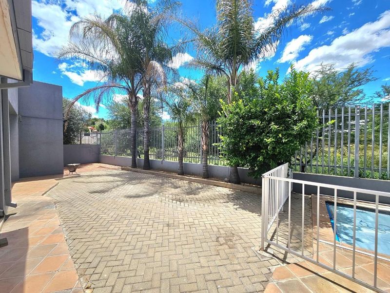 Klein Windhoek to rent - Photo 9