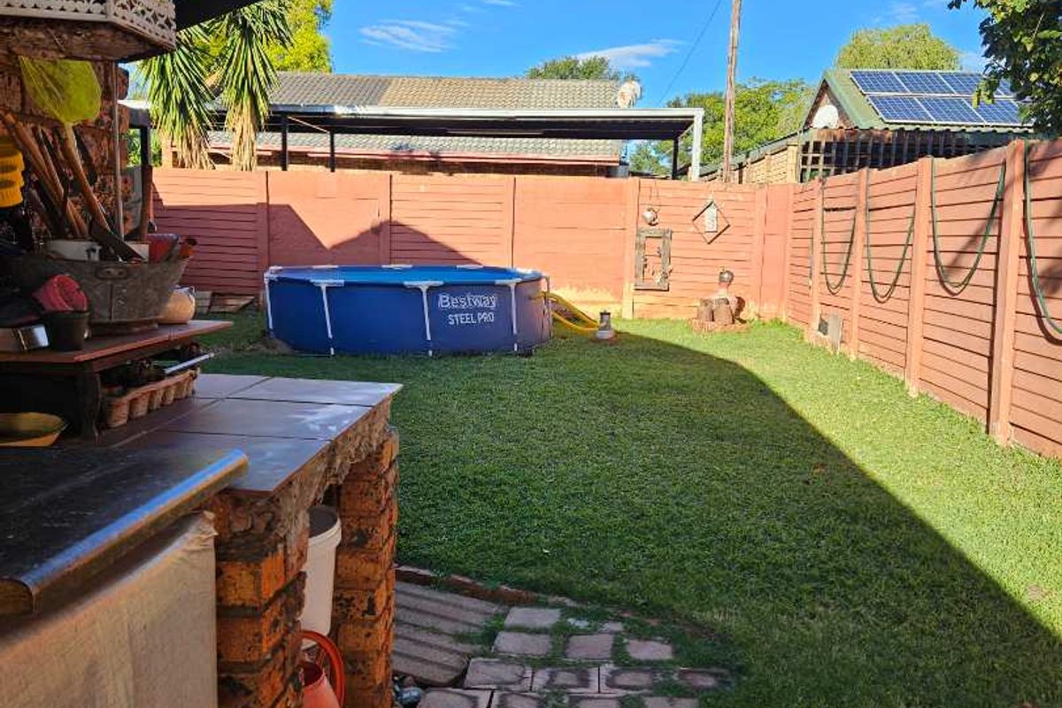 2 bedroom house in theresapark priced to go!!! - Photo 5