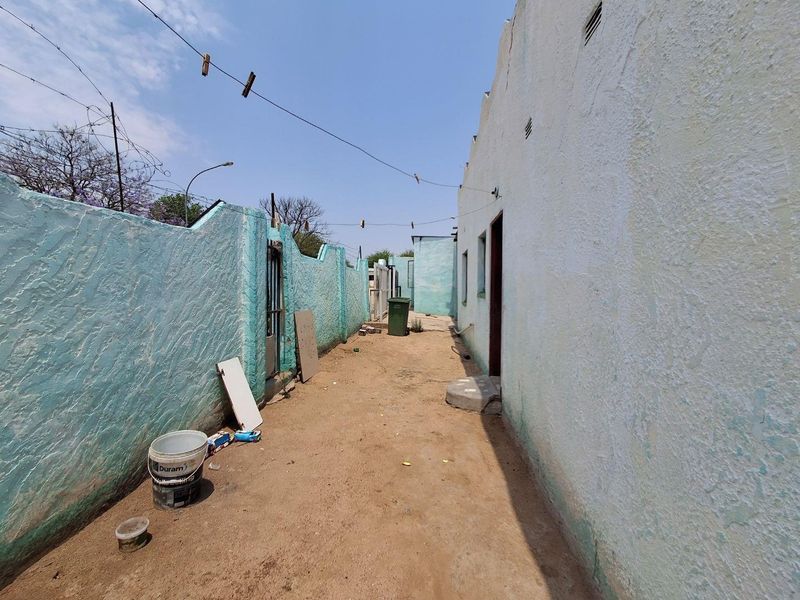 3 bedroom house for sale in Okahandja - Photo 3