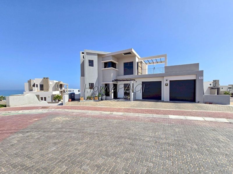 Afrodite Beach, Walvis Bay:  Upmarket 5 Bedr Multi-level home is for Sale - Photo 3