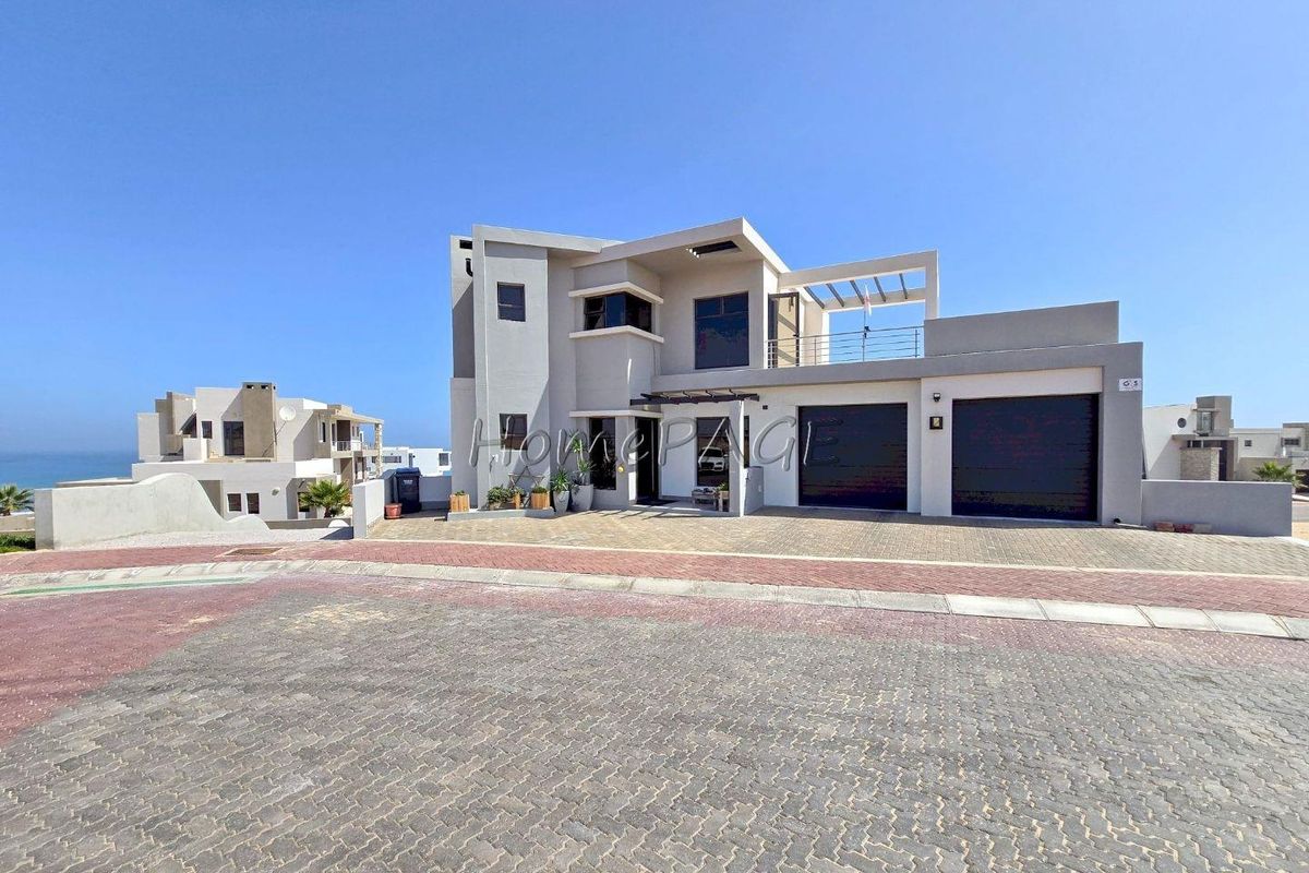 Afrodite Beach, Walvis Bay:  Upmarket 5 Bedr Multi-level home is for Sale - Photo 3