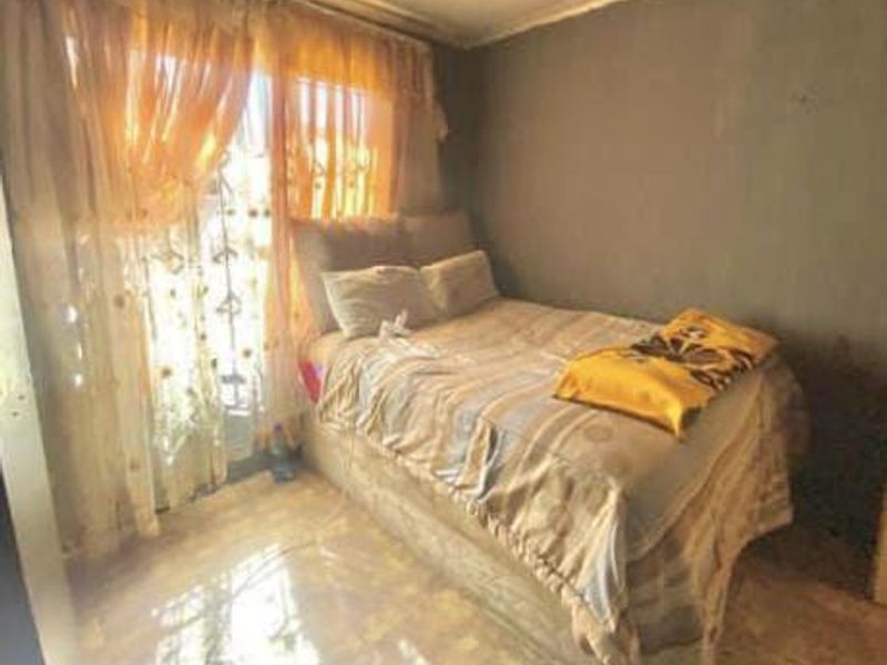 For Sale: Charming 3-Bedroom House with Flatlet, Automated Double Garage & Garden House - Photo 6