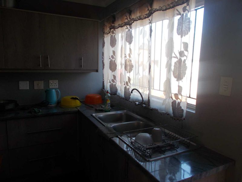 Property for sale in a sought - after area - Photo 10