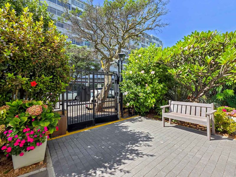 A REAL GEM - Photo 3