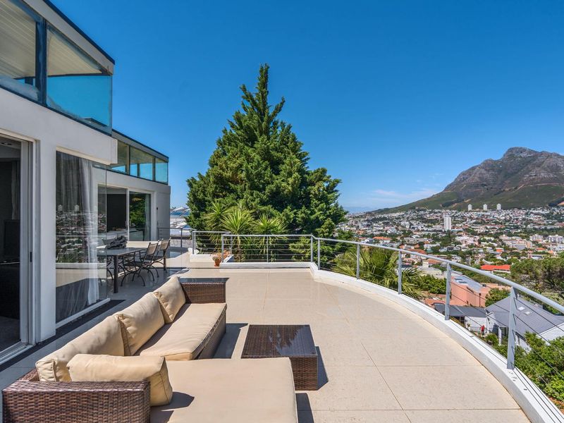 A family home that embodies light, views and lifestyle. - Photo 8